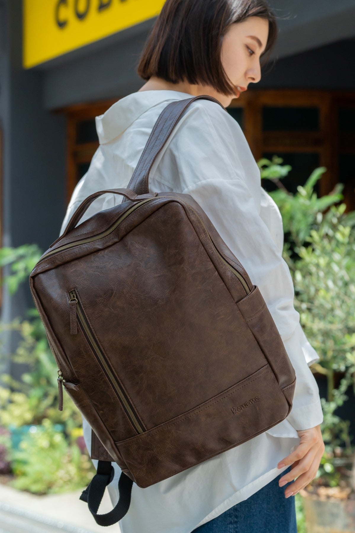 Rename Rename roots backpack