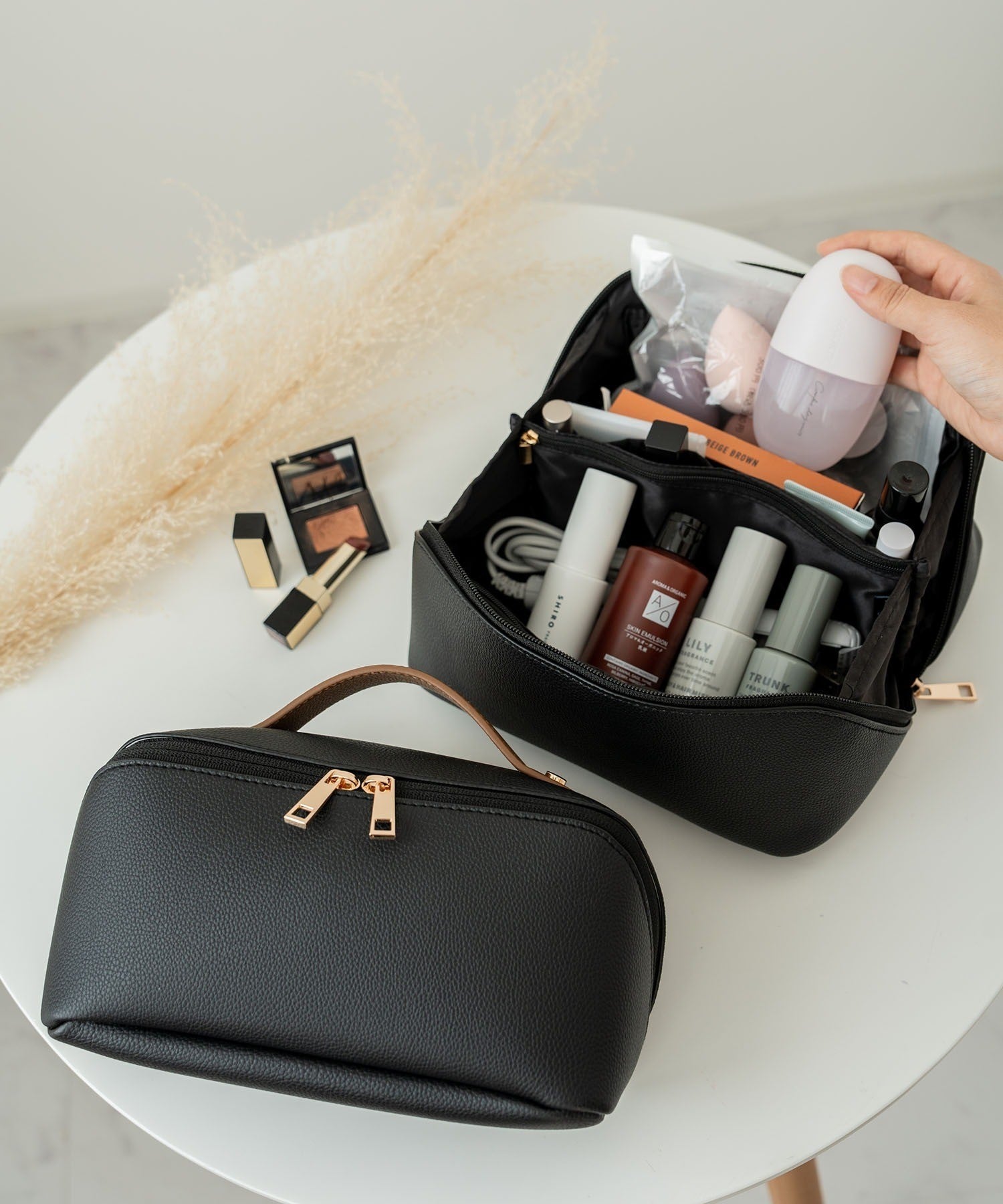 cosmeticとなっております Rename Rename Rename 【With removable pouch】【Opens 180 degrees
