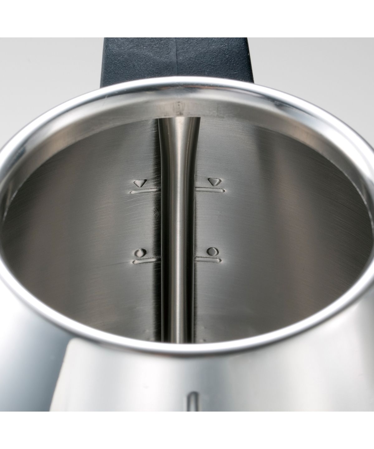 ラッセルホブス Russell Hobbs 【日本正規品】ラッセルホブス ケトル Russell Hobbs カフェケトル 1.2 電子ケトル 1.2L 空焚き防止 7412JP （シルバー） シルバー