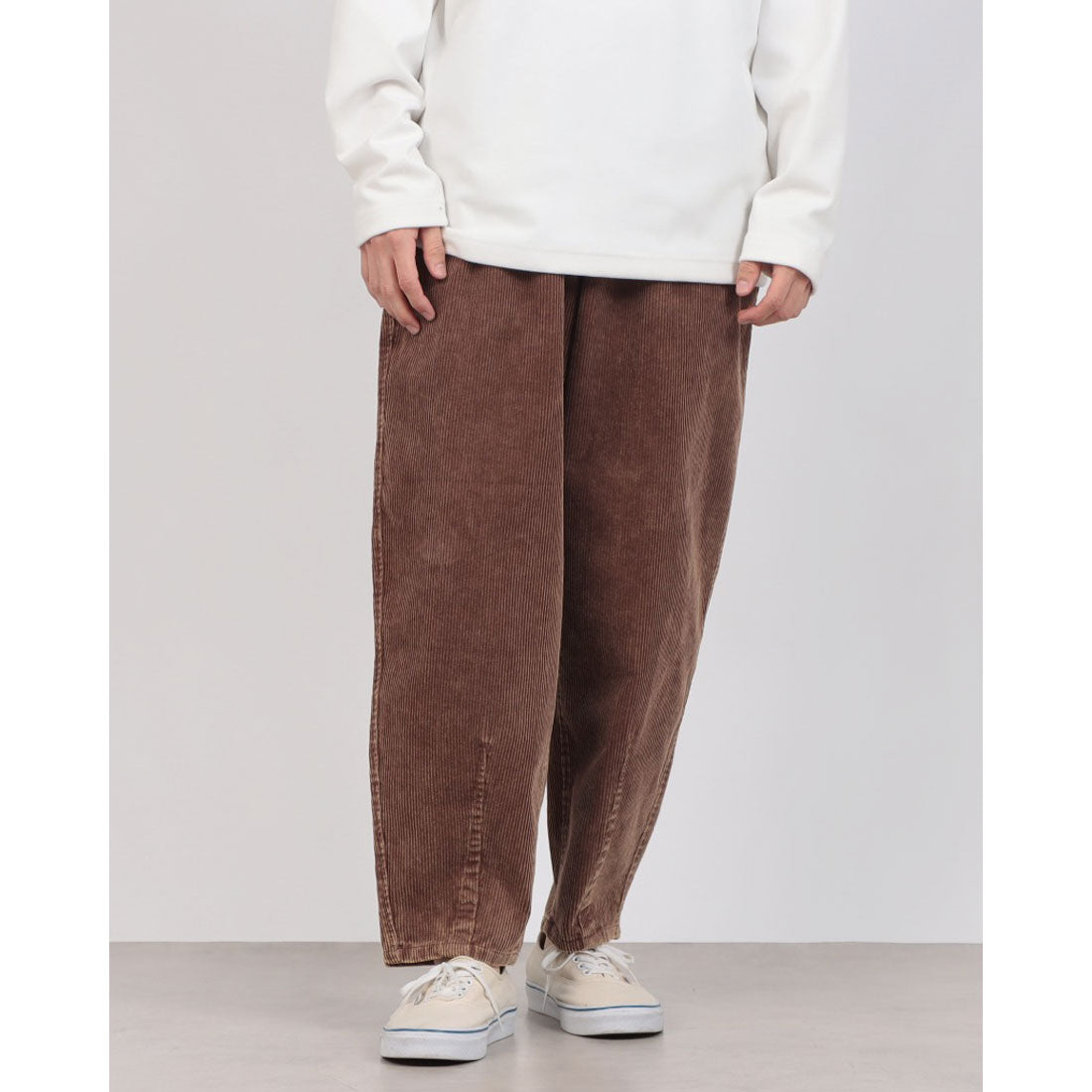 レヴォ Revo. ケミカルウォッシュ加工 コーデュロイ テーパードパンツ （BROWN） BROWN