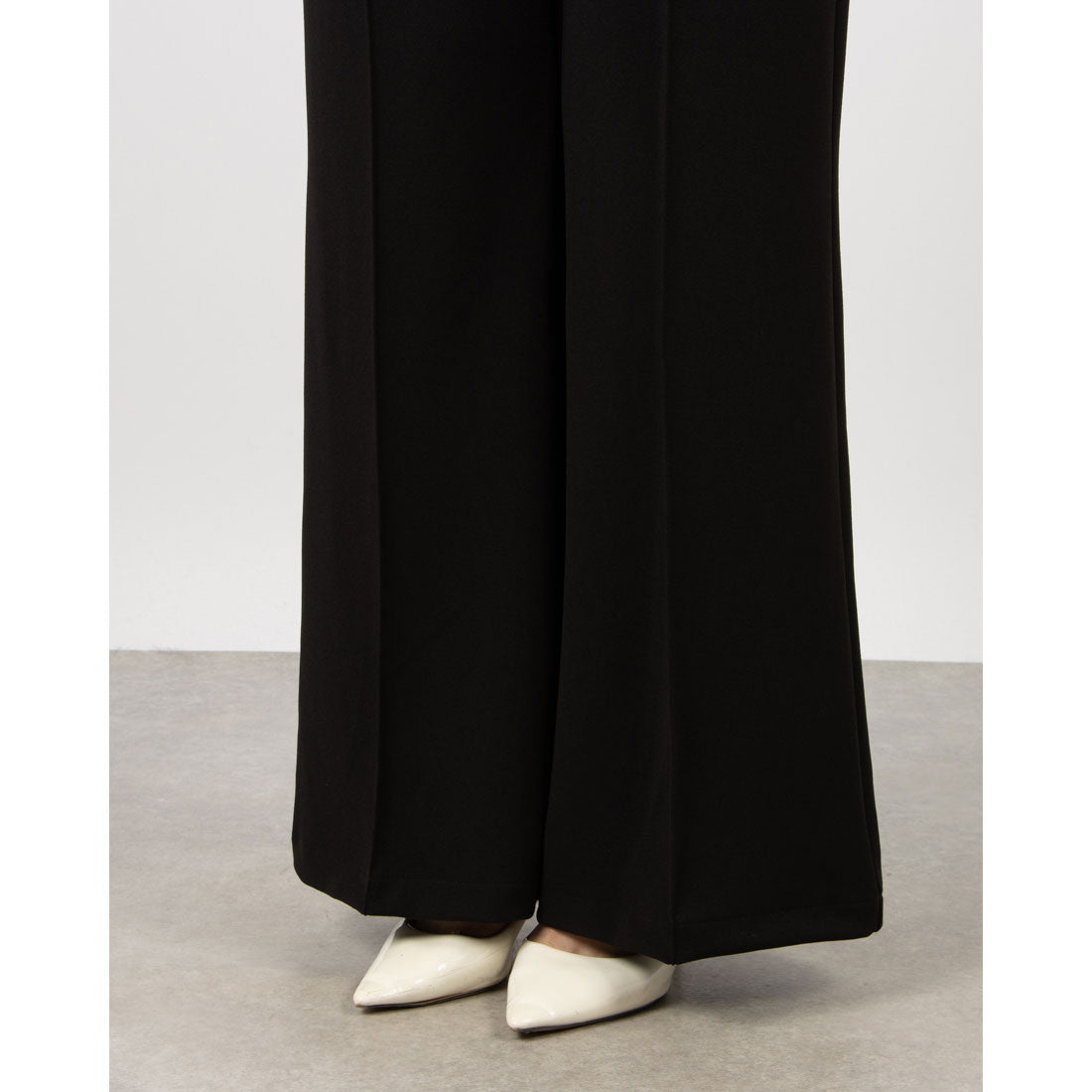 リナシメント RINASCIMENTO センタープレスパンツ