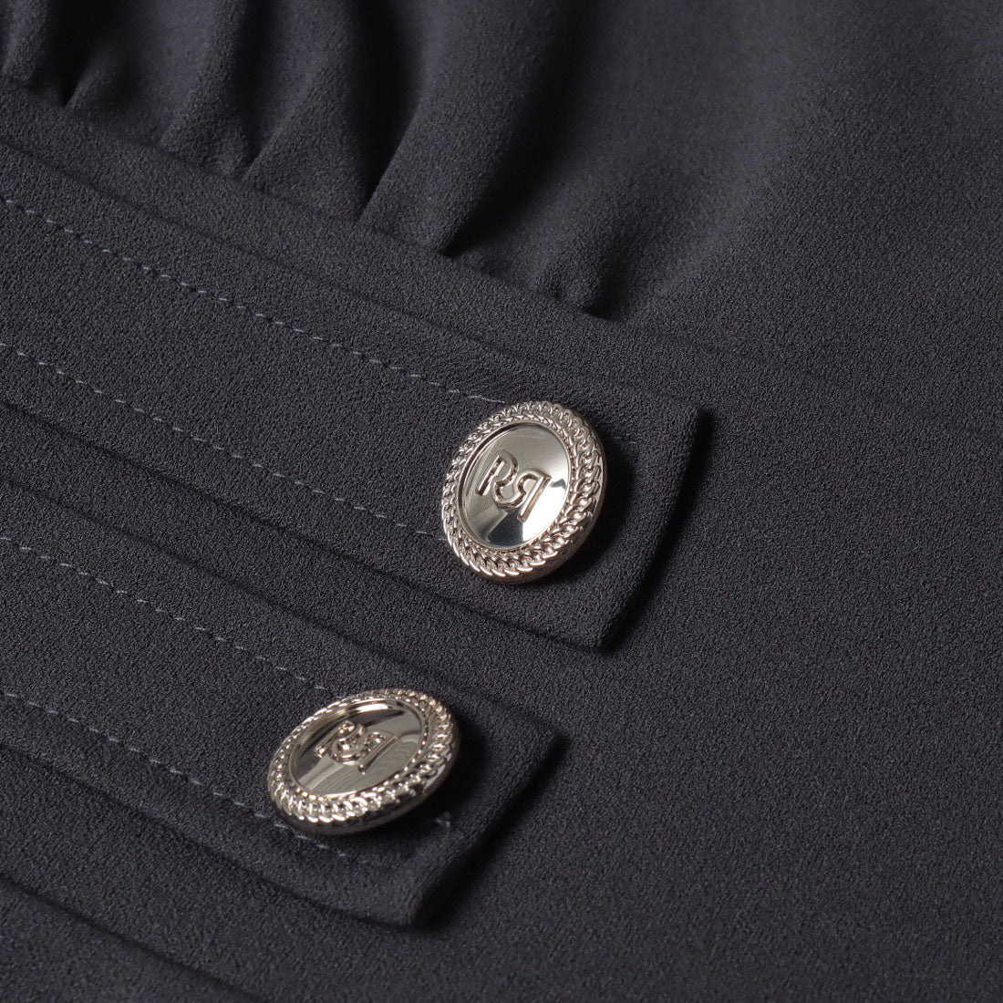 リナシメント RINASCIMENTO 金ボタンデザインカシュクールワンピース （Nero） Nero