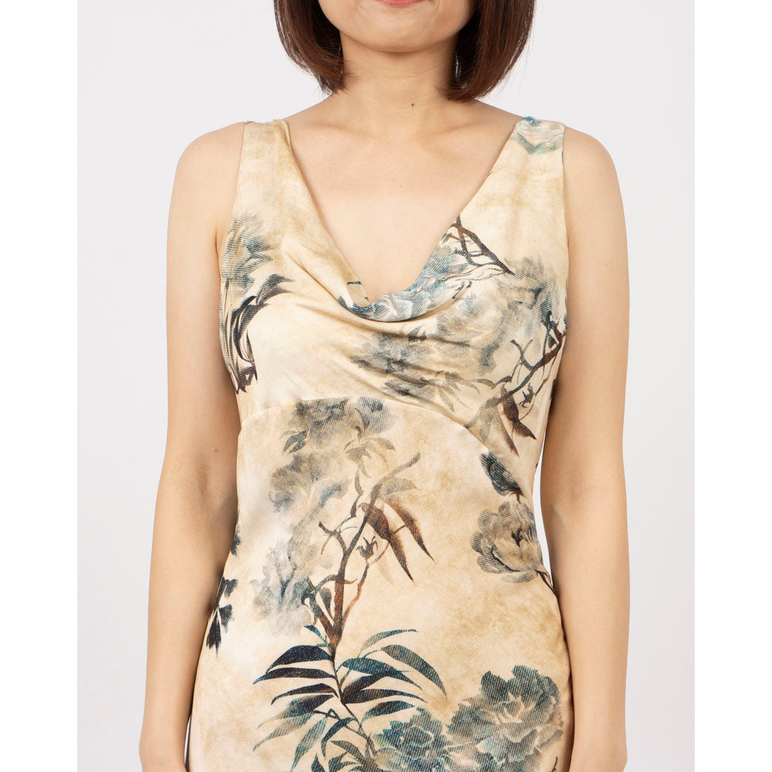 リナシメント RINASCIMENTO フラワーリーフ柄ドレープマキシワンピース （var.Beige） var.Beige