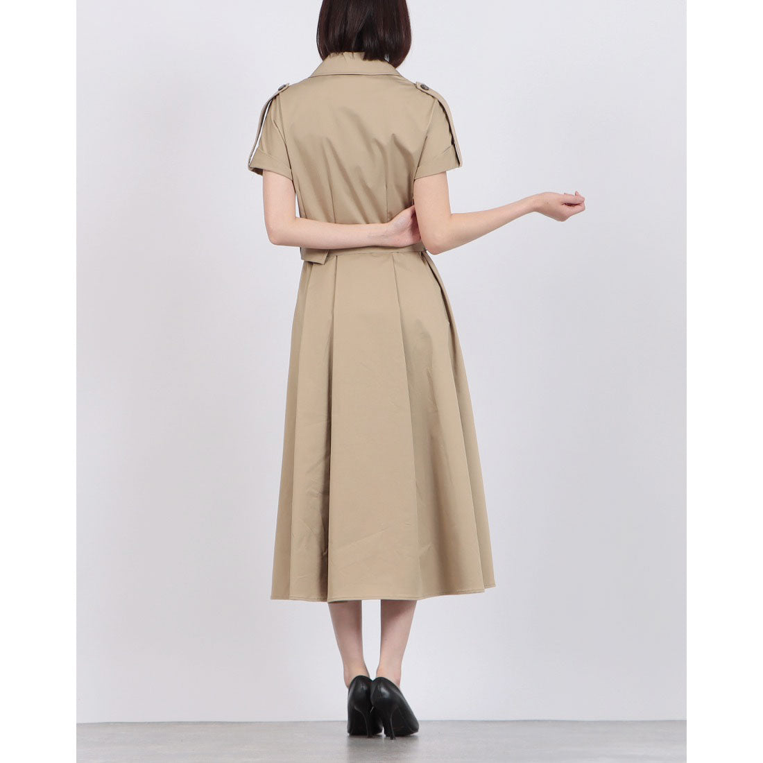 リナシメント RINASCIMENTO タックフレアトレンチOP （Beige） Beige