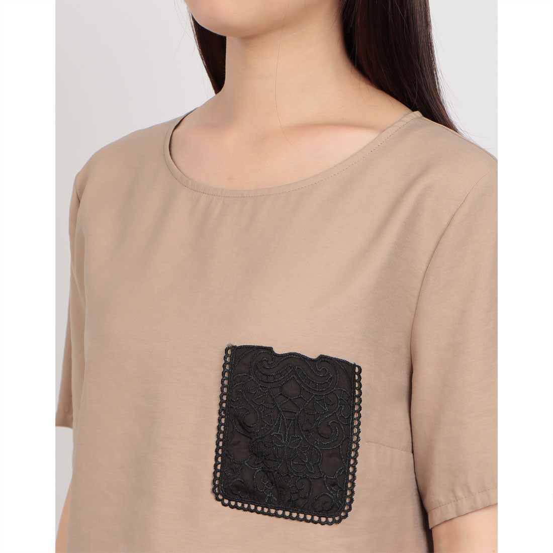 リナシメント RINASCIMENTO エンブロイダリーポケットTOPS （Beige Scuro） Beige Scuro