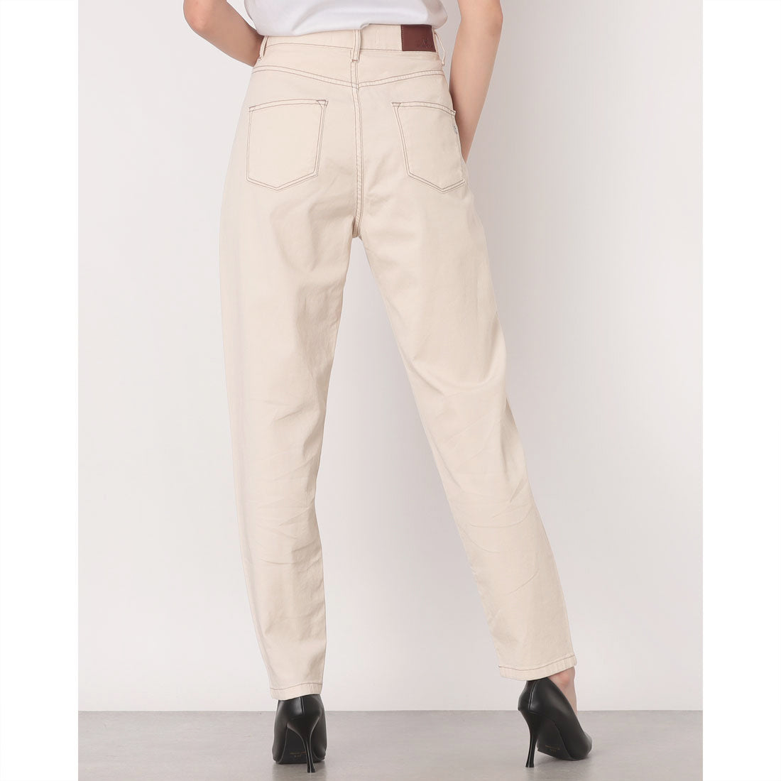 リナシメント RINASCIMENTO クロップドホワイトデニムPT （Beige Chiaro） Beige Chiaro