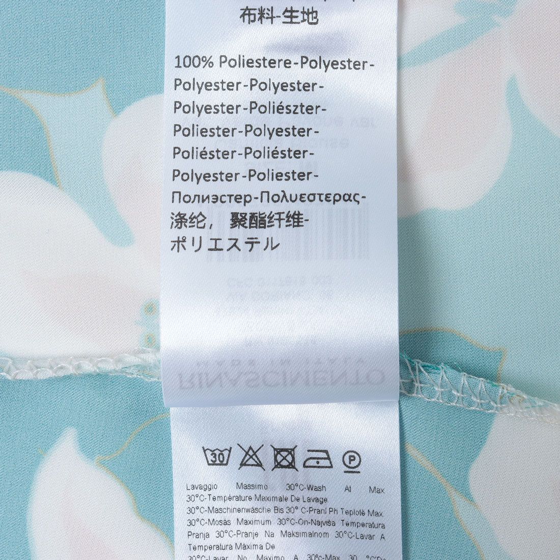 リナシメント RINASCIMENTO フラワー柄ボウタイサテンブラウス （var.Verde Pavone） var.Verde Pavone