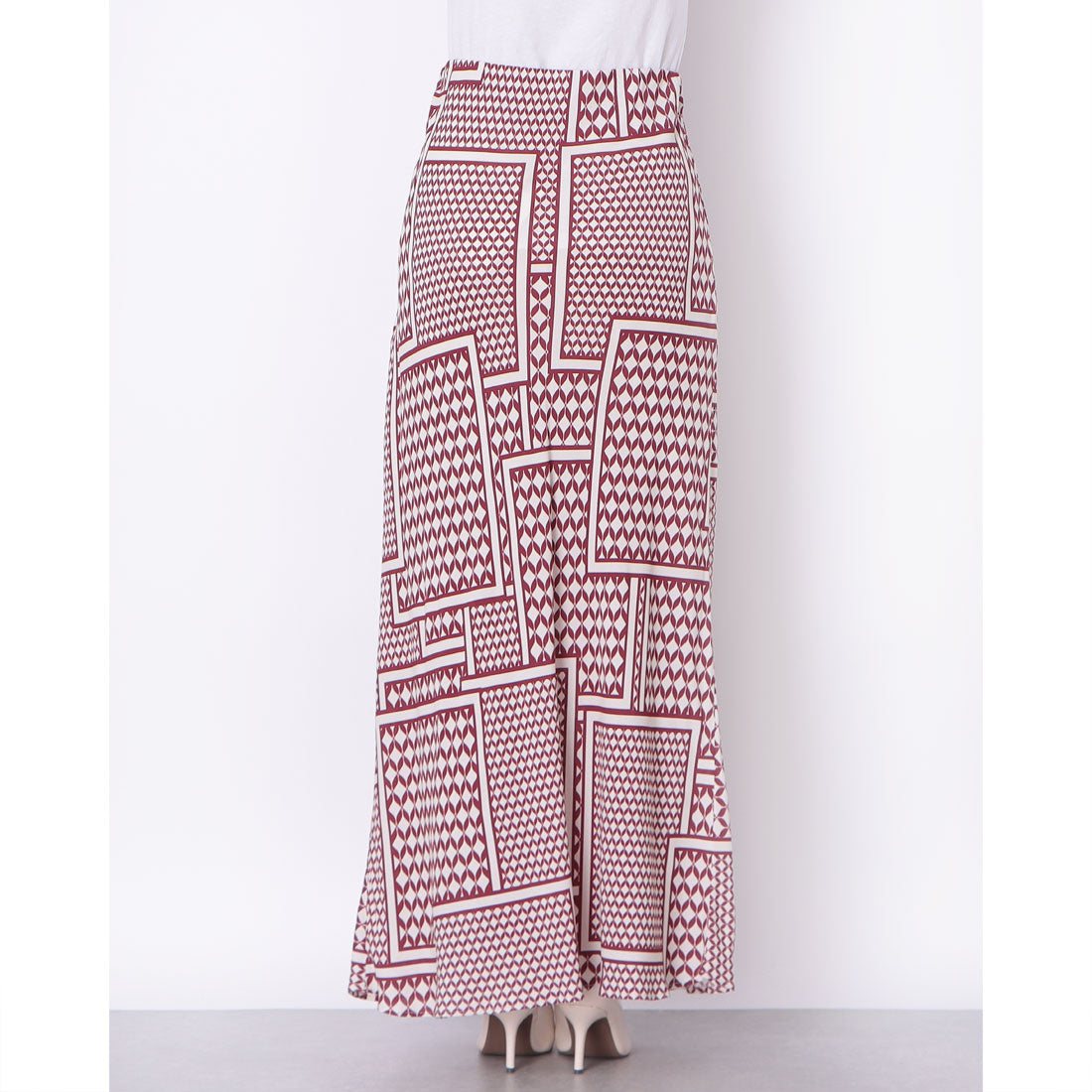 リナシメント RINASCIMENTO 幾何柄ロングスカート （var.Rosso Bordeaux） var.Rosso Bordeaux