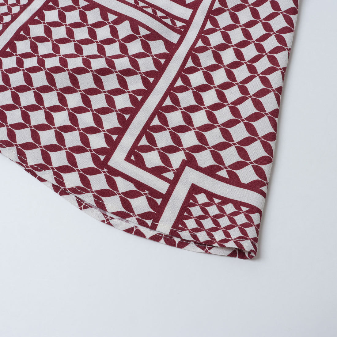リナシメント RINASCIMENTO 幾何柄ロングスカート （var.Rosso Bordeaux） var.Rosso Bordeaux