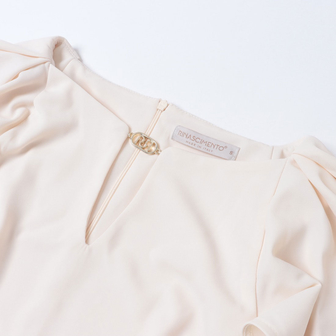 リナシメント RINASCIMENTO フリルスリーブベルトマークAIO （Beige Chiaro） Beige Chiaro