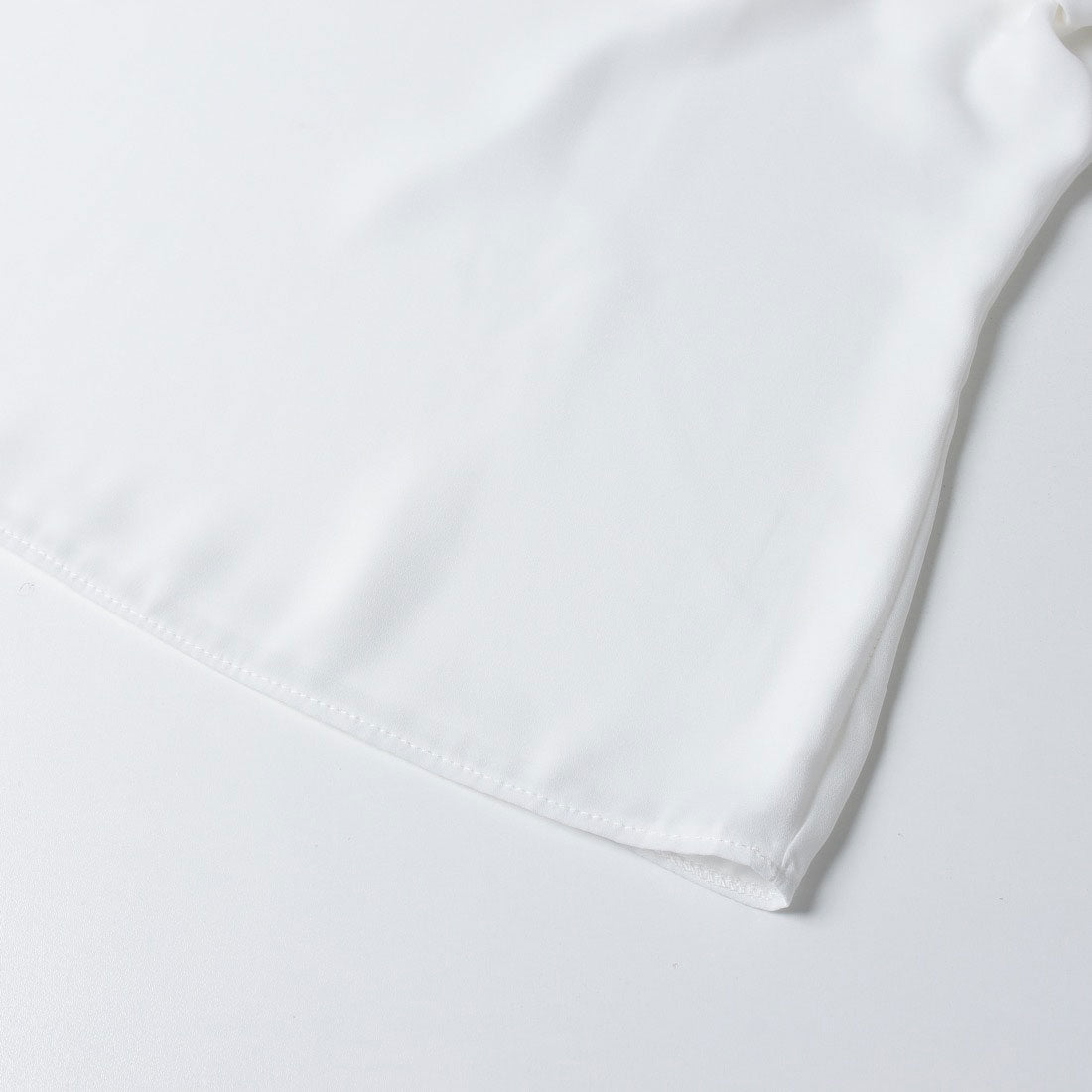 リナシメント RINASCIMENTO チェーンネックシフォンブラウス （Panna Bianco） Panna Bianco