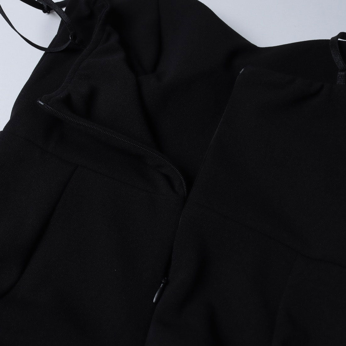 リナシメント RINASCIMENTO ビジューネックキャミオールインワン （Nero） Nero
