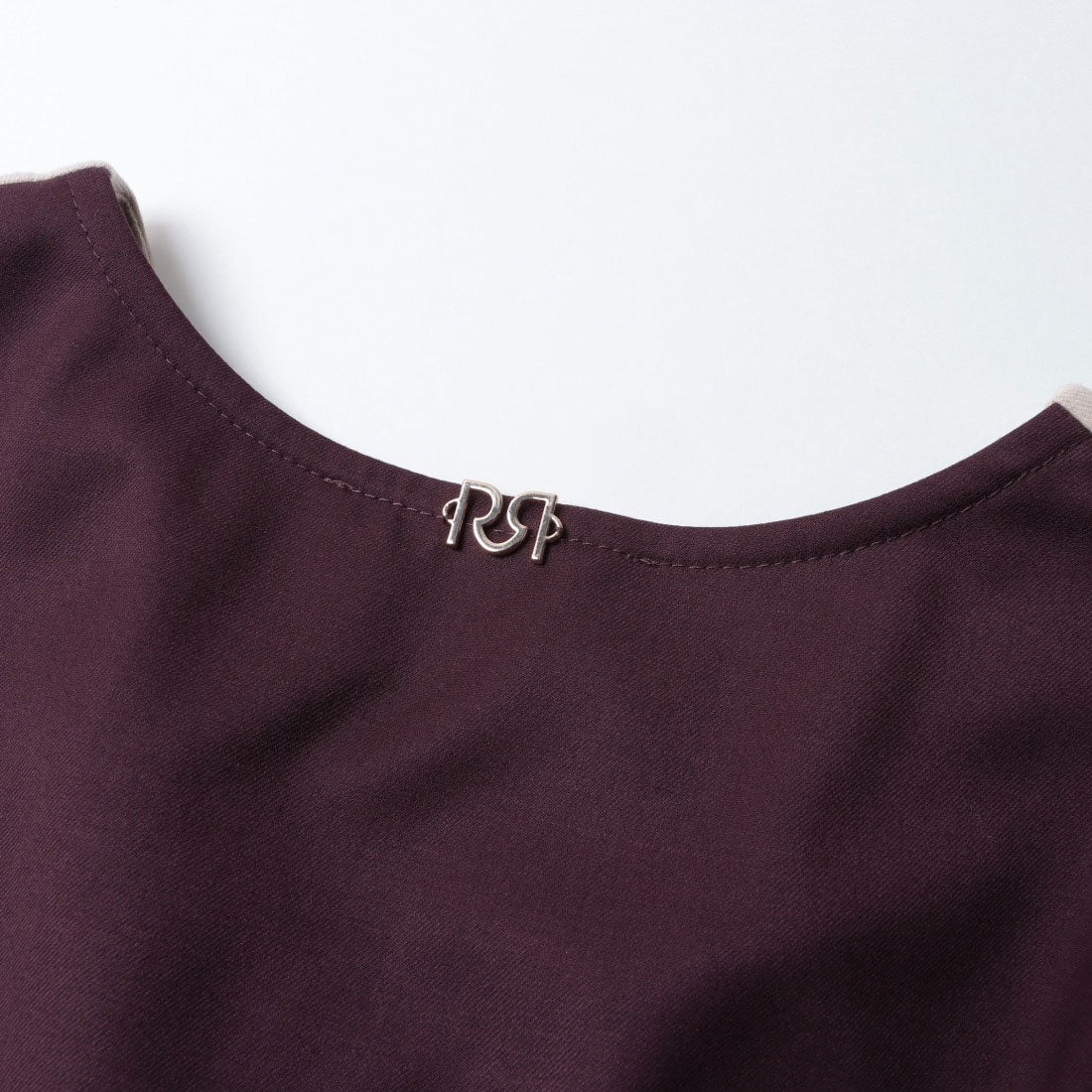 リナシメント RINASCIMENTO バイカラーラインOP （var.Rosso Bordeaux） var.Rosso Bordeaux