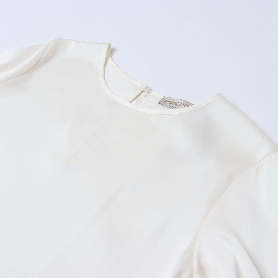リナシメント RINASCIMENTO サテントップス （Panna Bianco） Panna Bianco