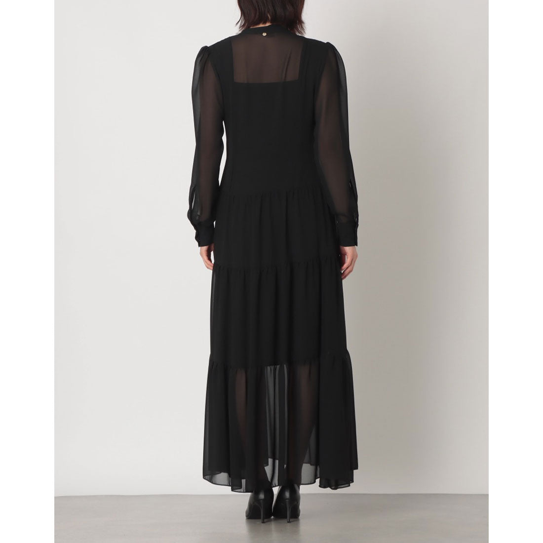 リナシメント RINASCIMENTO フリンジチェーンタックシフォンシャツワンピース （Nero） Nero