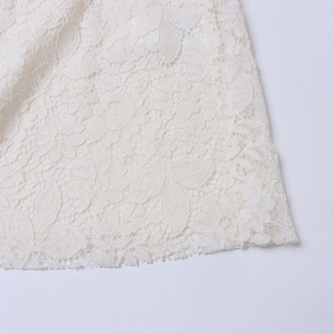 リナシメント RINASCIMENTO リボンビジューレーストップス （Bianco） Bianco