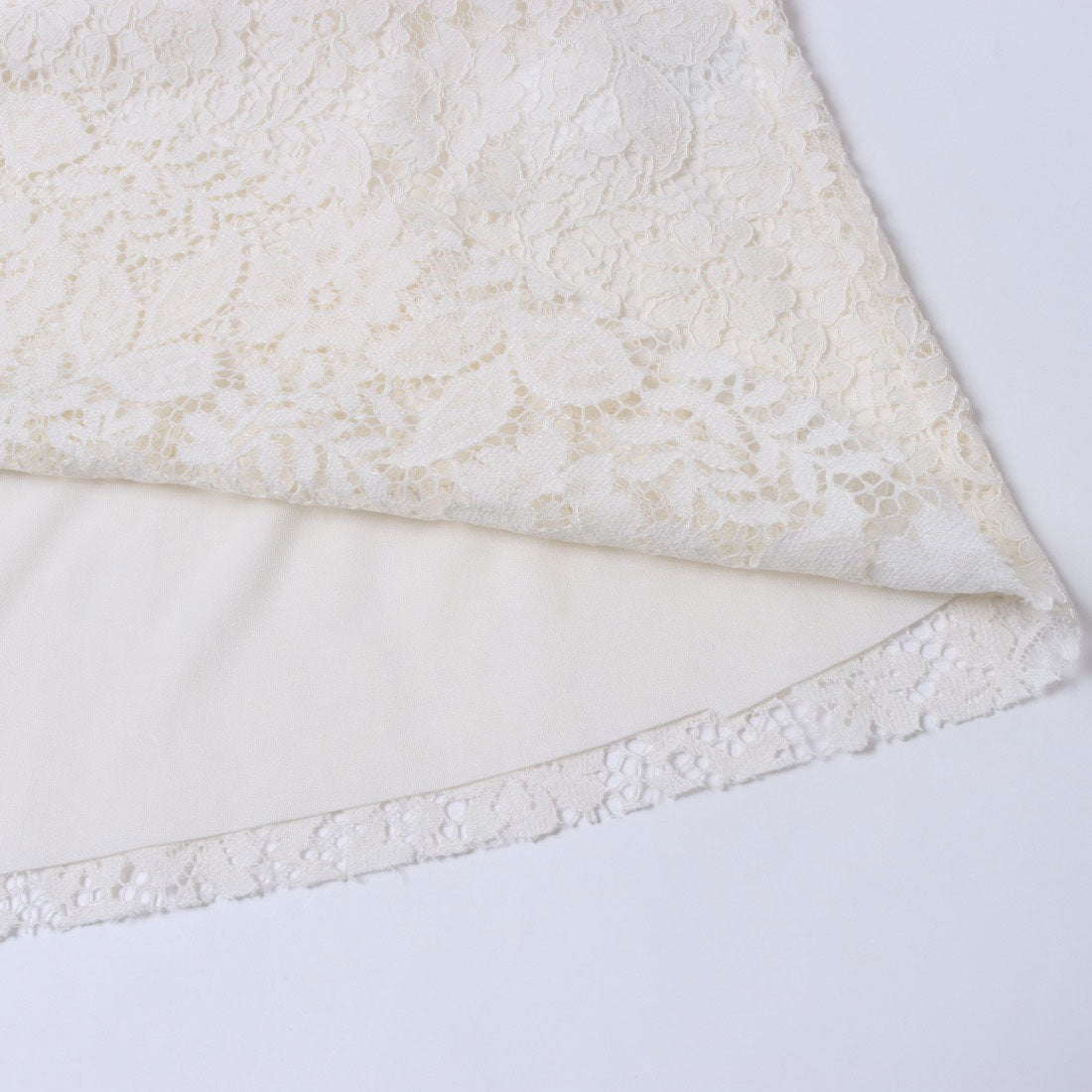 リナシメント RINASCIMENTO リボンビジューレーストップス （Bianco） Bianco