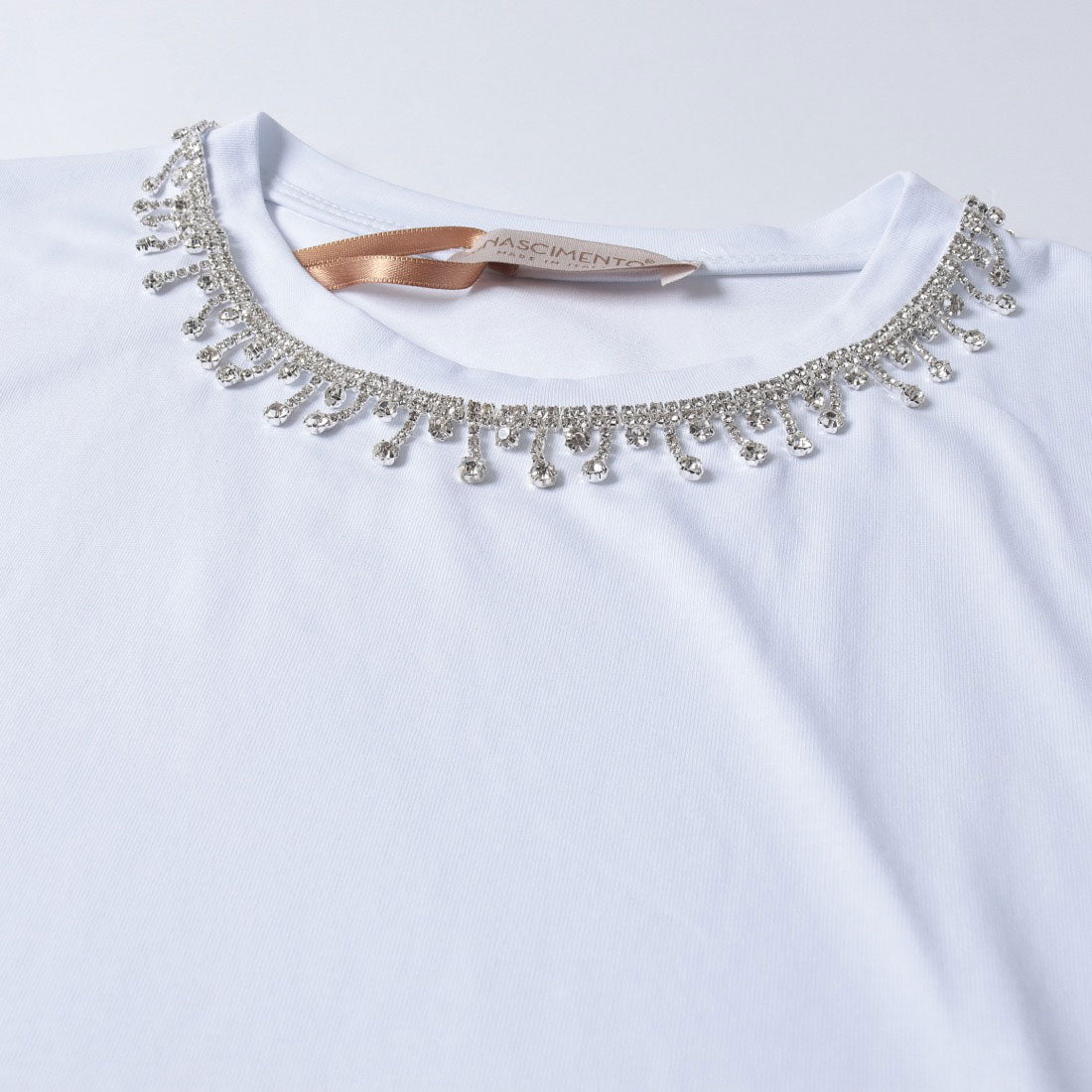 リナシメント RINASCIMENTO 首元ビジューポイントTシャツ （Bianco） Bianco