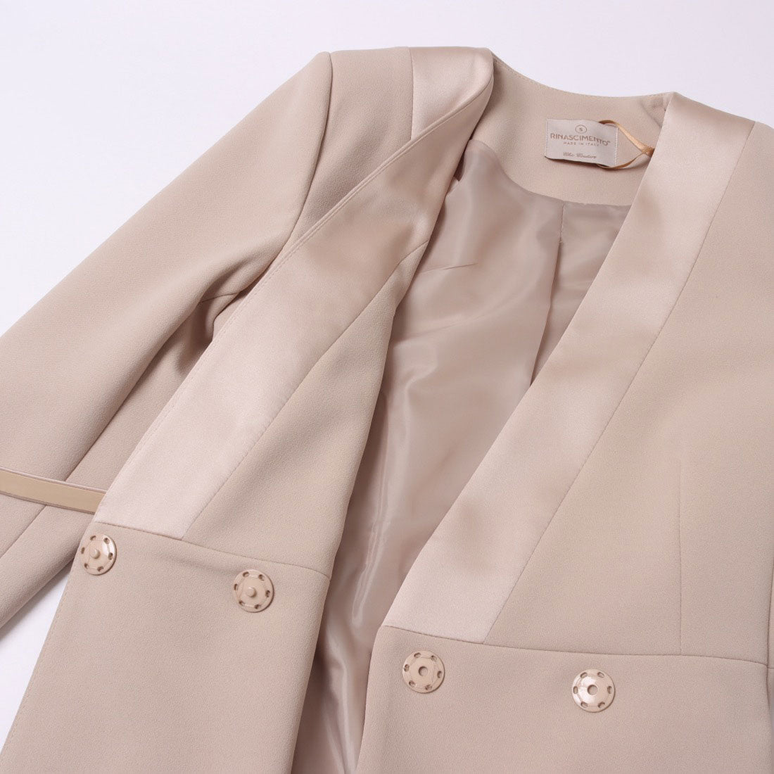 リナシメント RINASCIMENTO カラーレスサテン切替ペプラムジャケット （Tortora Beige） Tortora Beige