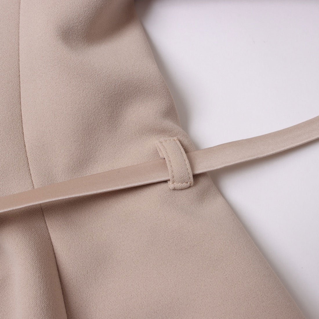 リナシメント RINASCIMENTO カラーレスサテン切替ペプラムジャケット （Tortora Beige） Tortora Beige