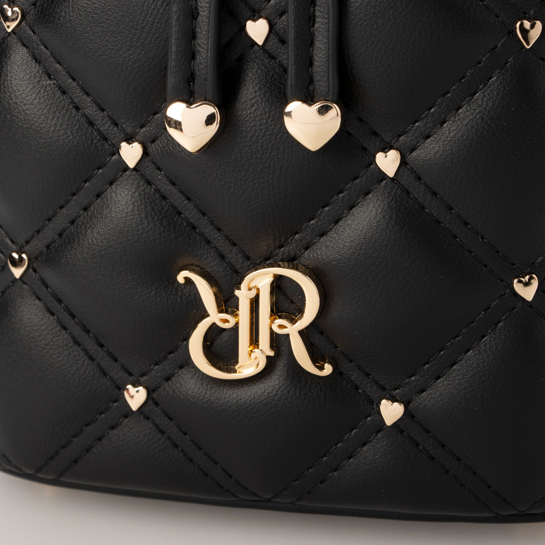 Riu バニティバッグ Quilting vanity bag black 2025年最新】riu バニティバッグの人気アイテム - メルカリ