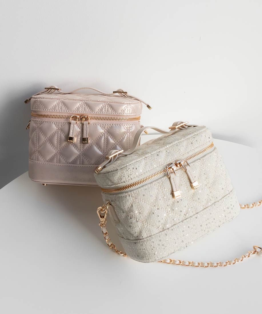 Riu バニティバッグ Quilting vanity bag White 即日発送サービス Riu バニティバッグ Quilting vanity bag White