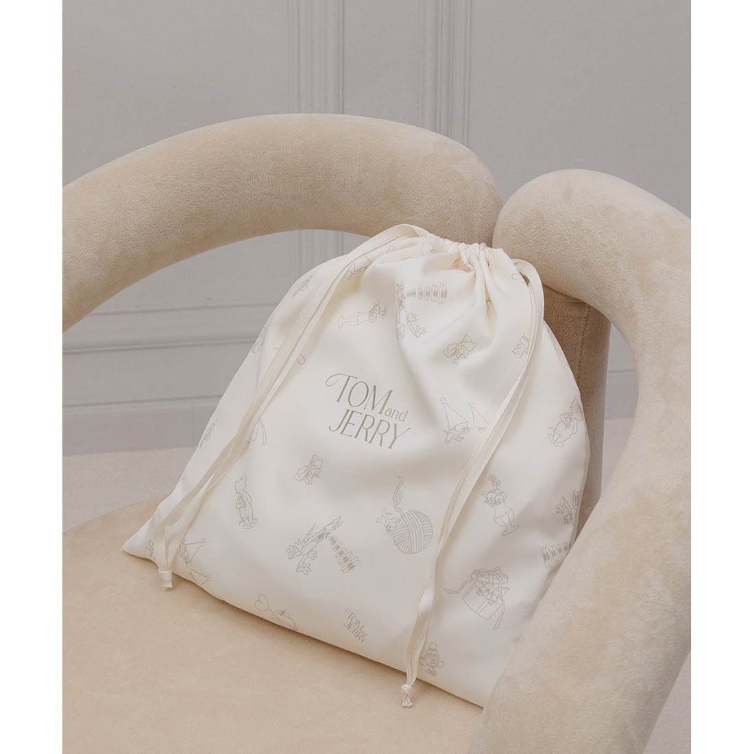 ランダ RANDA ★ 【TOM and JERRY】ミラー付きバニティバッグ （BEIGE） BEIGE