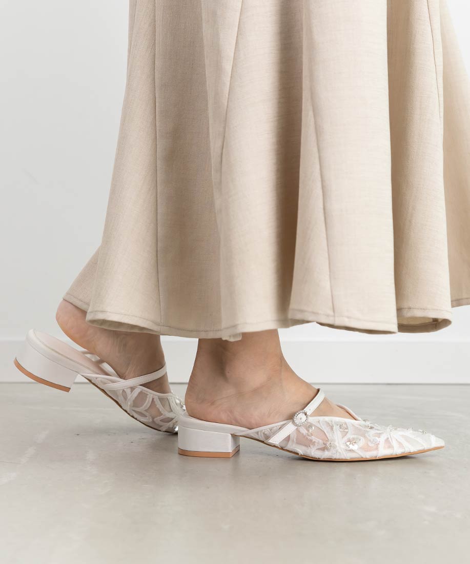 ランダ RANDA スパンコールフラットミュールパンプス （WHITE） WHITE