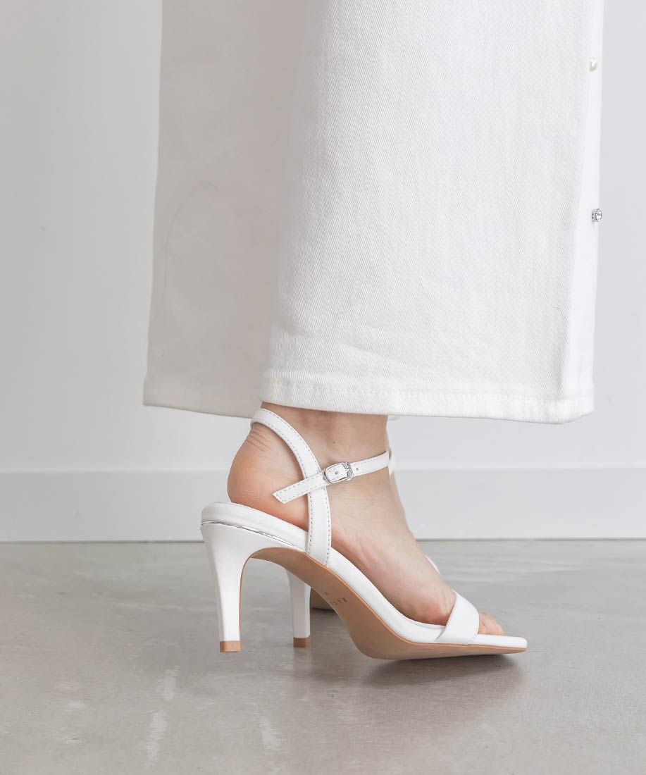 ランダ RANDA メタリックラインストラップサンダル （WHITE） WHITE