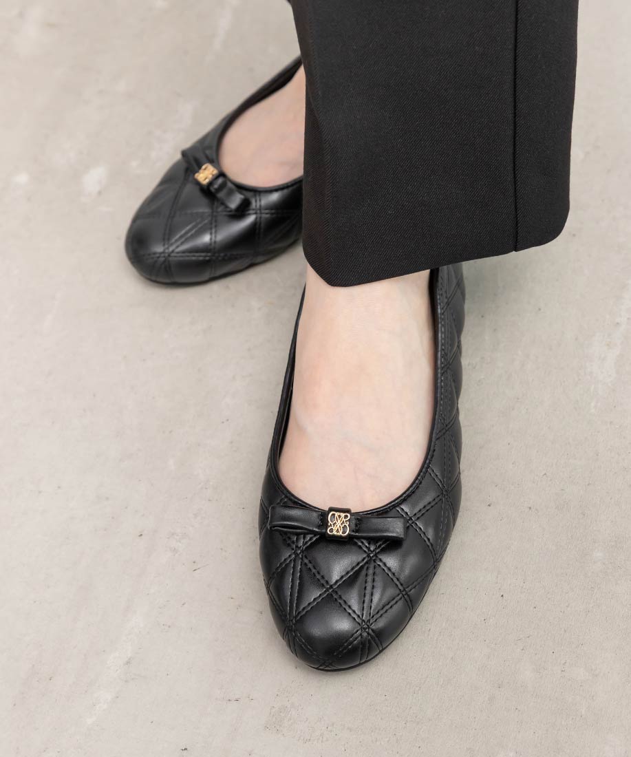ランダ RANDA キルティングラウンドトゥフラットパンプス （BLACK） BLACK
