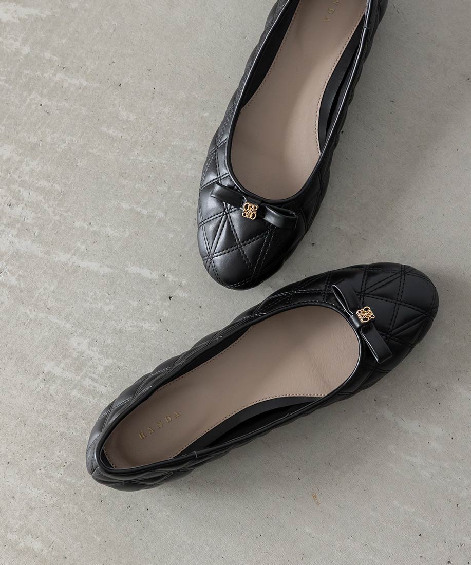 ランダ RANDA キルティングラウンドトゥフラットパンプス （BLACK） BLACK
