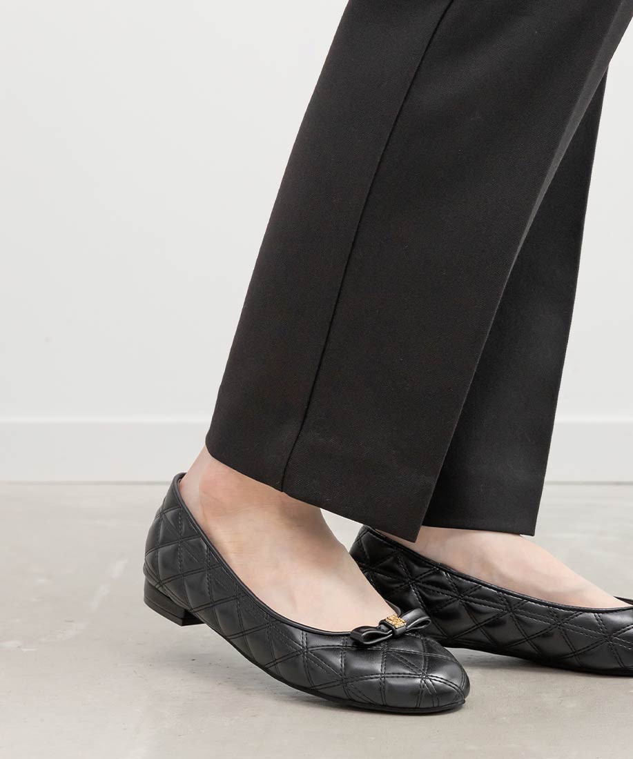 ランダ RANDA キルティングラウンドトゥフラットパンプス （BLACK） BLACK