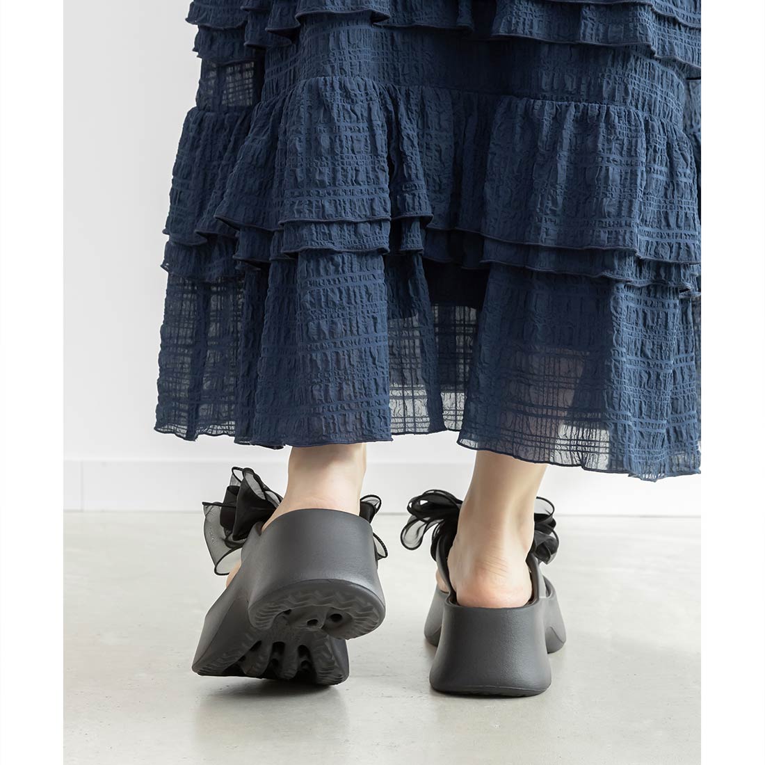 ランダ RANDA 2WAY シアーリボンボリュームソールトングサンダル （BLACK） BLACK