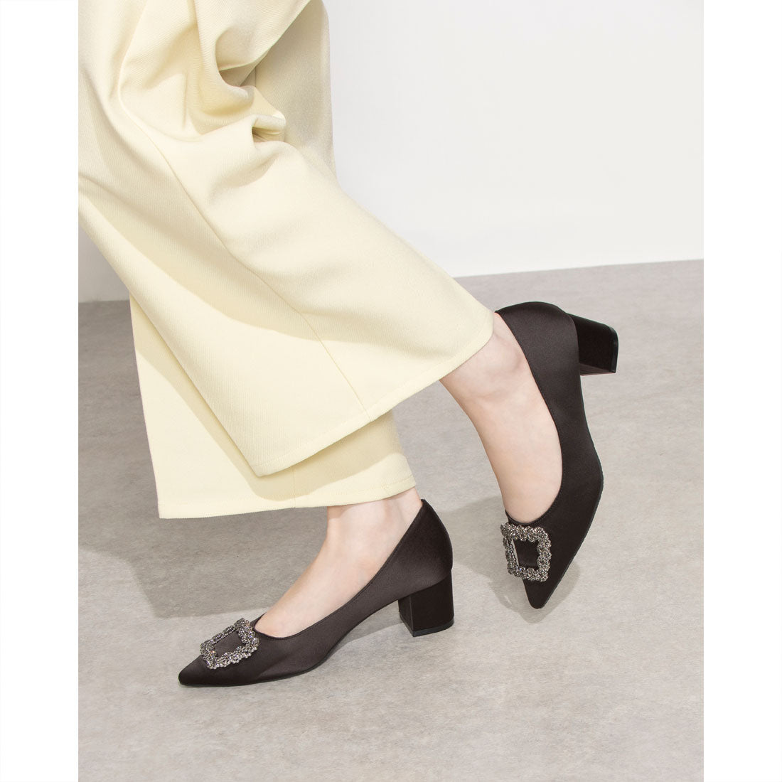 ランダ RANDA ビジューパーツチャンキーヒールパンプス （BLACK） BLACK