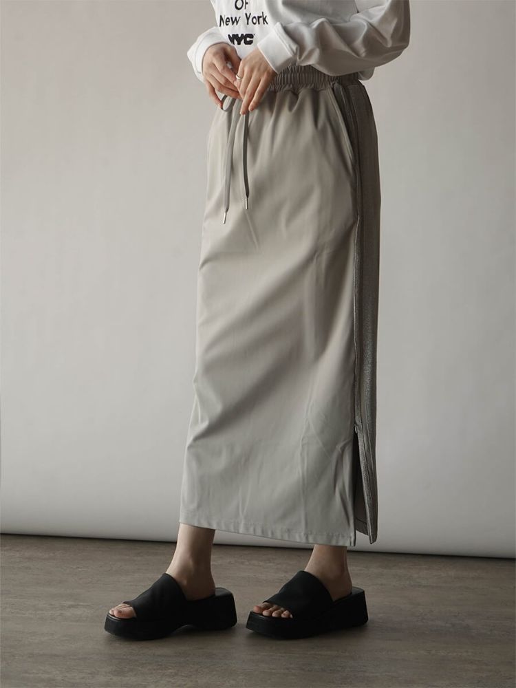 ラディエイト RADIATE ライントラックスカート （ブルー） ブルー