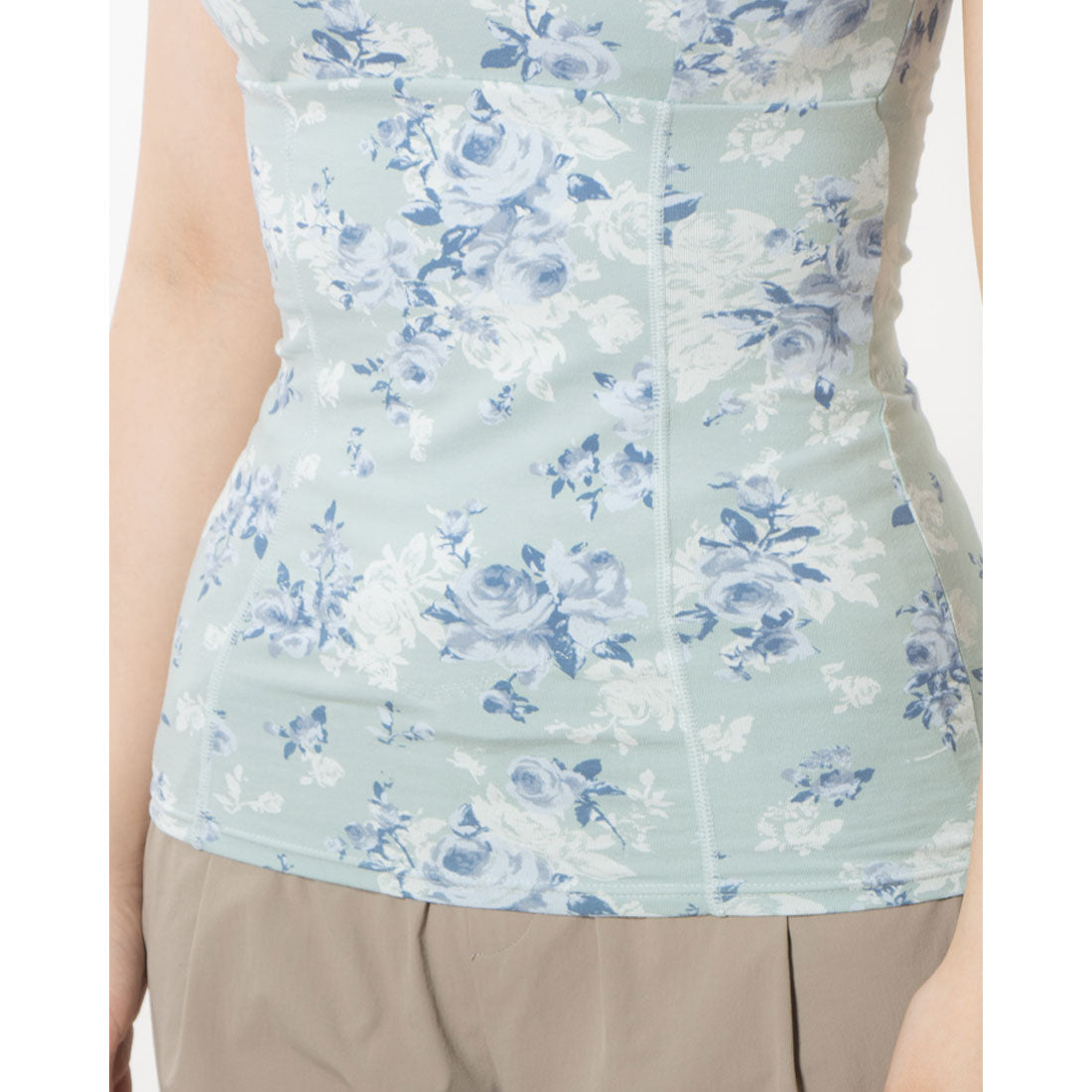 Rakusite Sukkiri Easy and Refreshing Cotton Blend Back & Belly Support Tank Top with Cups