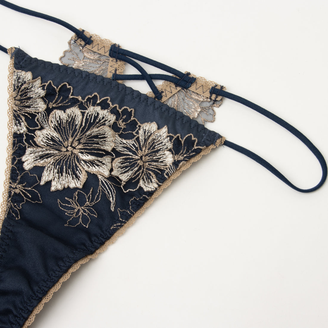 ラヴィジュール RAVIJOUR アルミラ エンブロイダリーレース Tバック 【返品不可商品】 （NAVY） NAVY