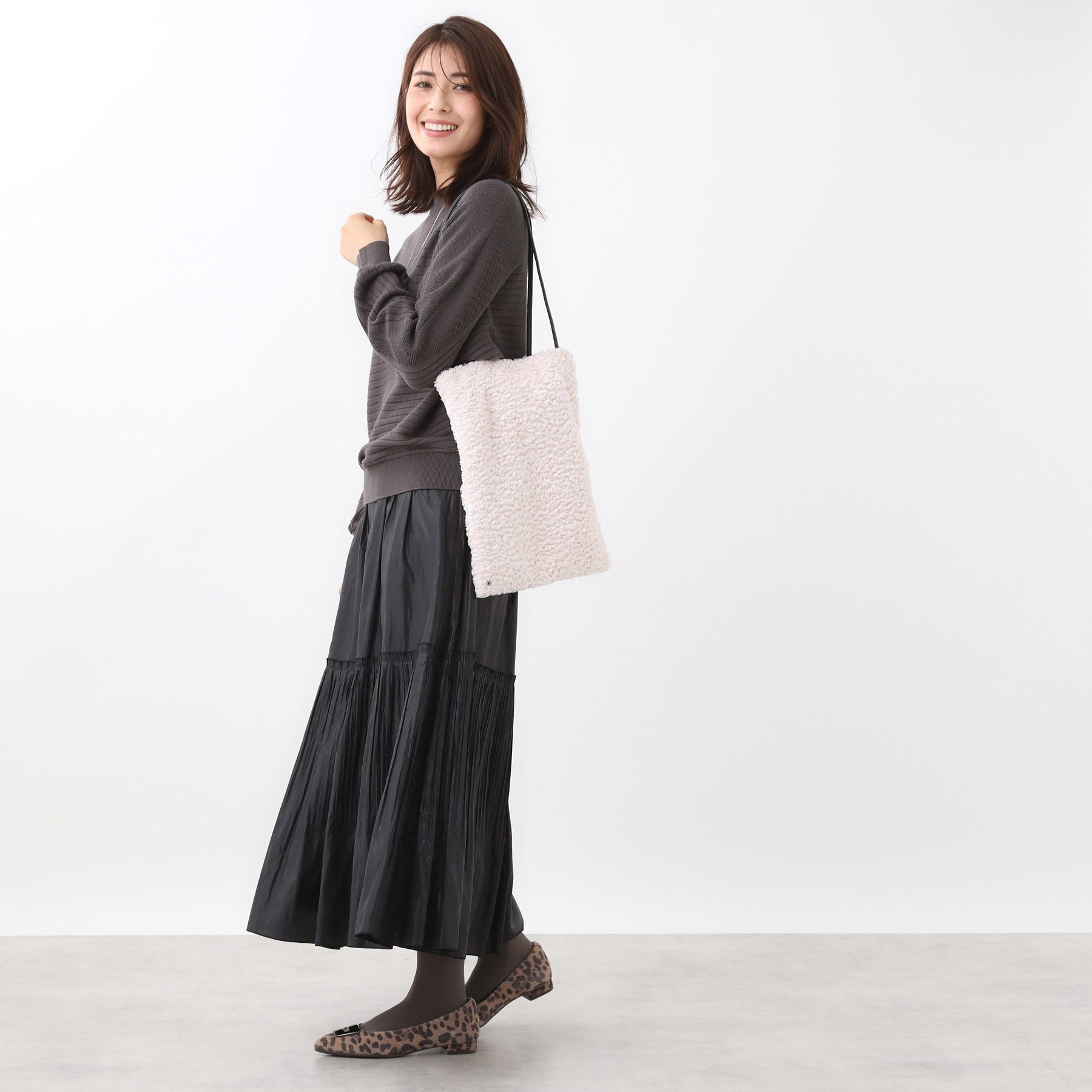 リフレクト Reflect 【コーディネートのアクセントに◎】もこもこボアトートバッグ （ライトベージュ(051)） ライトベージュ(051)