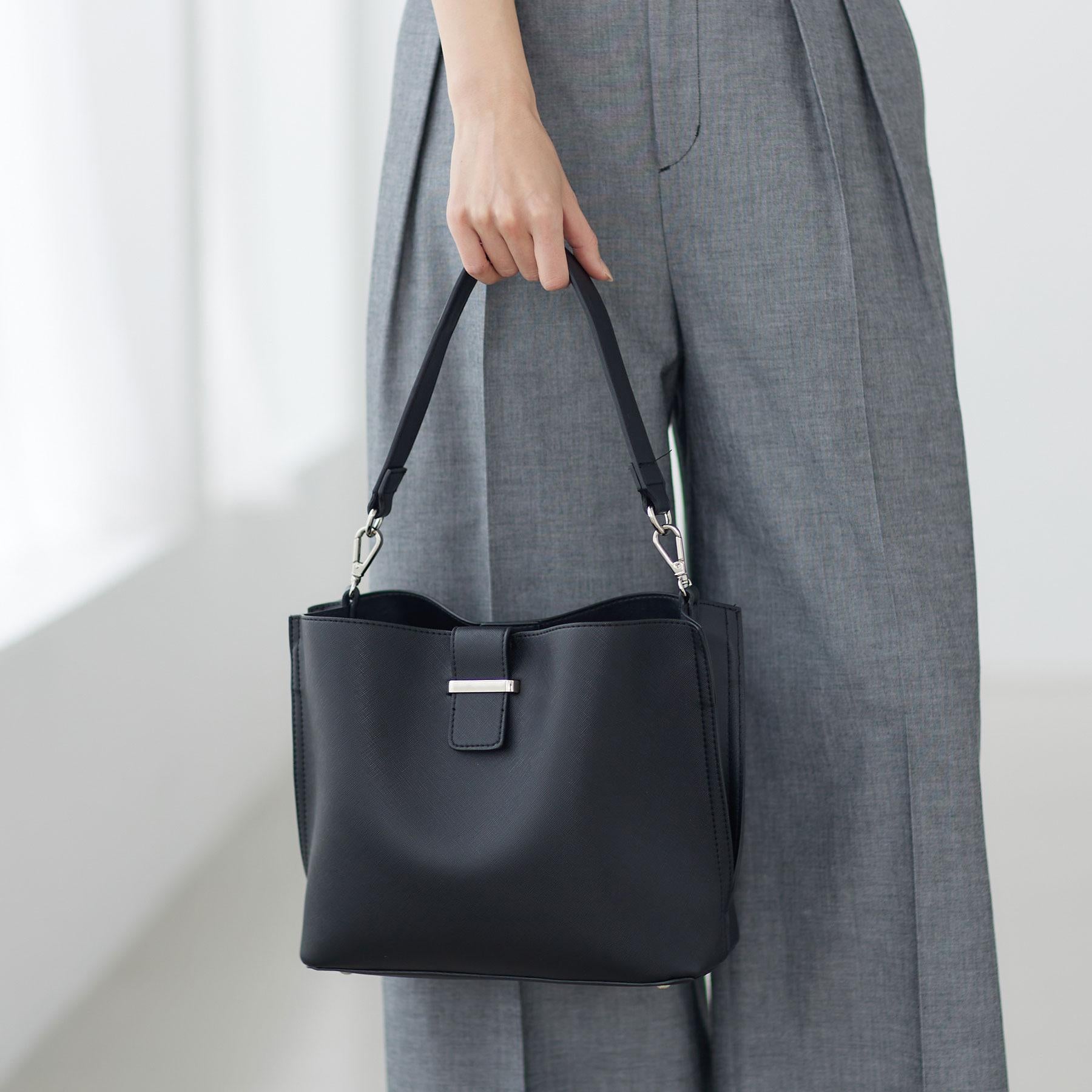 リフレクト Reflect 【たっぷり収納！／通勤におすすめ】’26春夏毎日バッグ （ブラック(019)） ブラック(019)