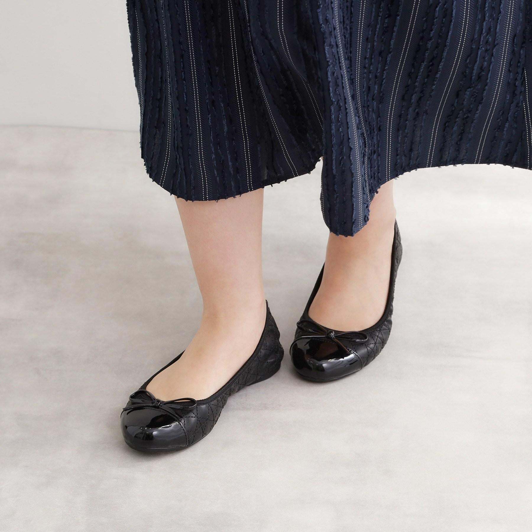 リフレクト Reflect ◆【ButterflyTwistst】折り畳みトラベルシューズ （ブラック(019)） ブラック(019)