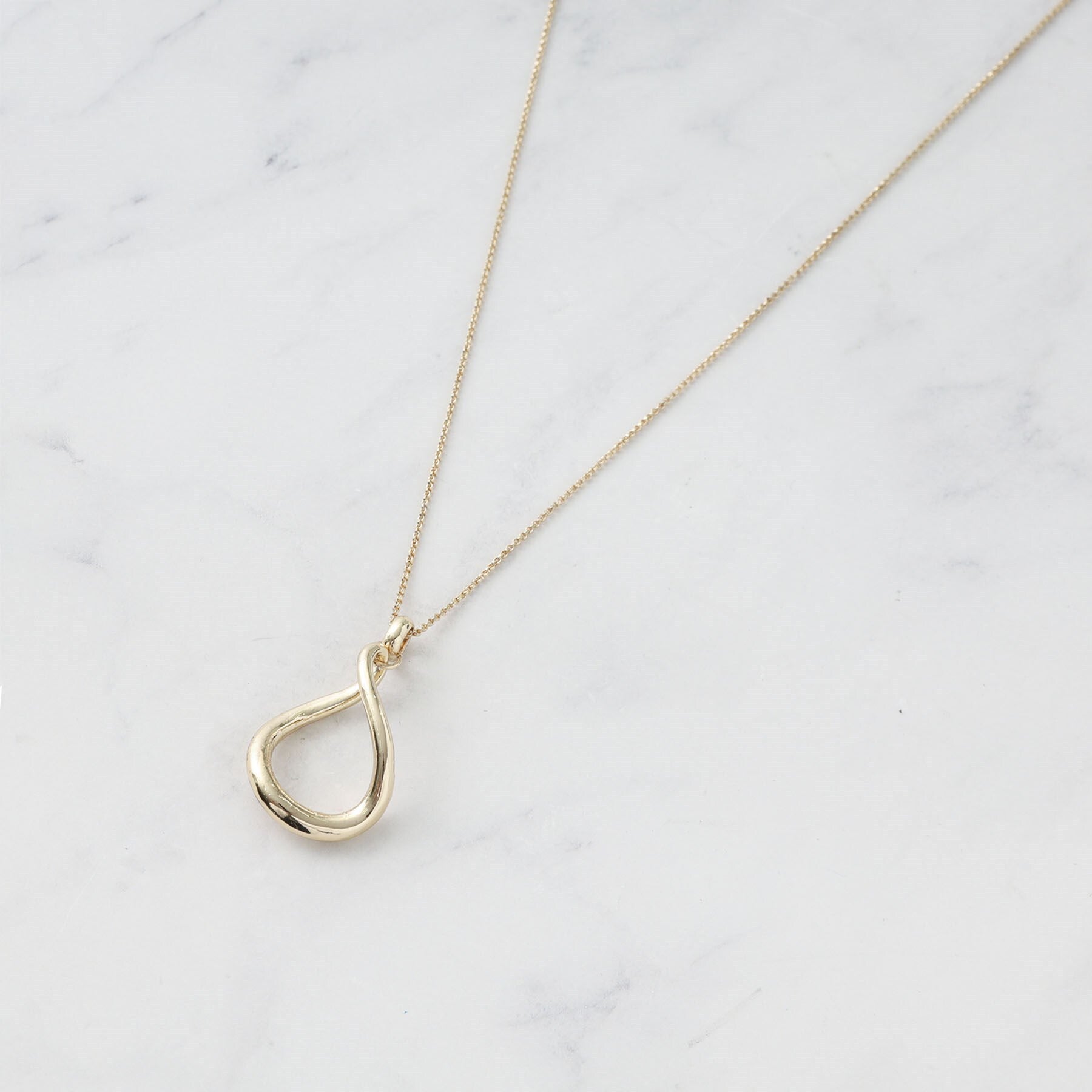 リフレクト Reflect 【どんなスタイルにも合わせやすい◎】ねじりデザインメタルネックレス （ゴールド(007)） ゴールド(007)