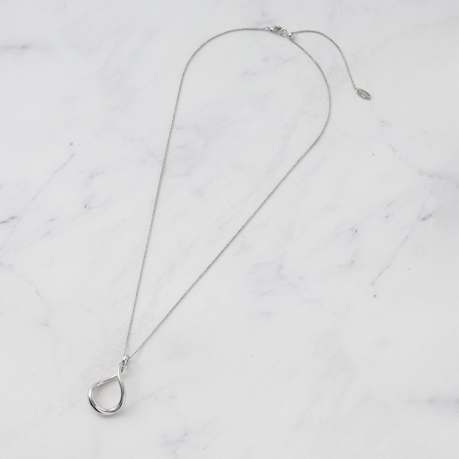 リフレクト Reflect 【どんなスタイルにも合わせやすい◎】ねじりデザインメタルネックレス （ゴールド(007)） ゴールド(007)