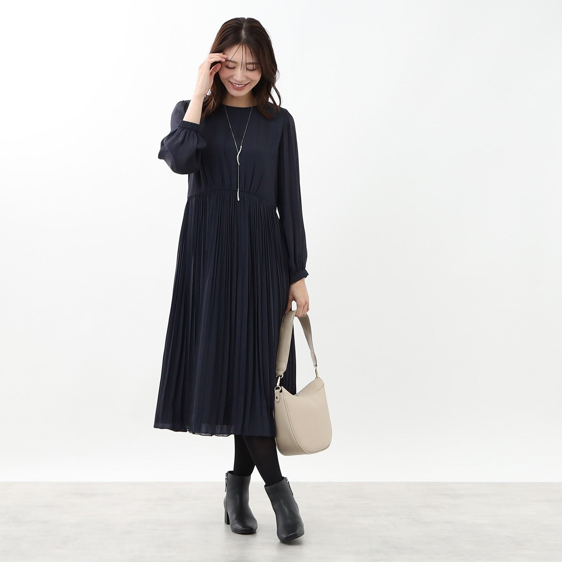 リフレクト Reflect 【手洗い可】フィットアンドフレアワンピース （ネイビー(094)） ネイビー(094)