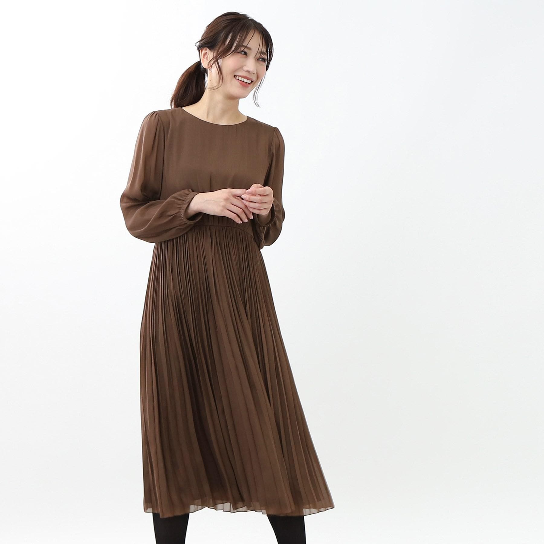 リフレクト Reflect 【手洗い可】フィットアンドフレアワンピース （ネイビー(094)） ネイビー(094)