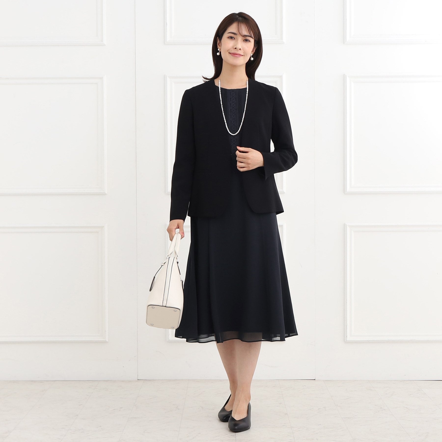 リフレクト Reflect 【フォーマル／入卒／ママスーツ／洗える】フロントレースジョーゼットワンピース （ブラック(019)） ブラック(019)