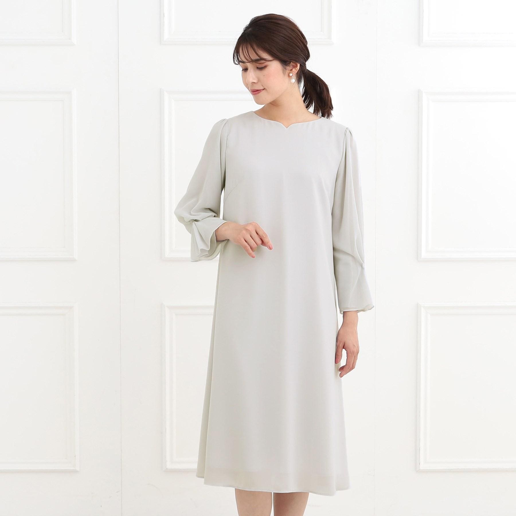 リフレクト Reflect 【フォーマル／入卒／ママスーツ／洗える】スリーブデザインジョーゼットワンピース （ライトグレー(011)） ライトグレー(011)