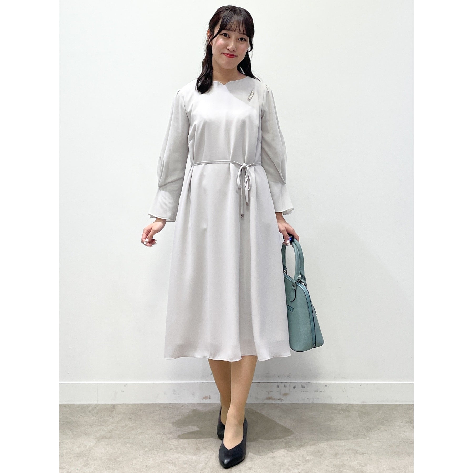 リフレクト Reflect 【フォーマル／入卒／ママスーツ／洗える】スリーブデザインジョーゼットワンピース （ライトグレー(011)） ライトグレー(011)