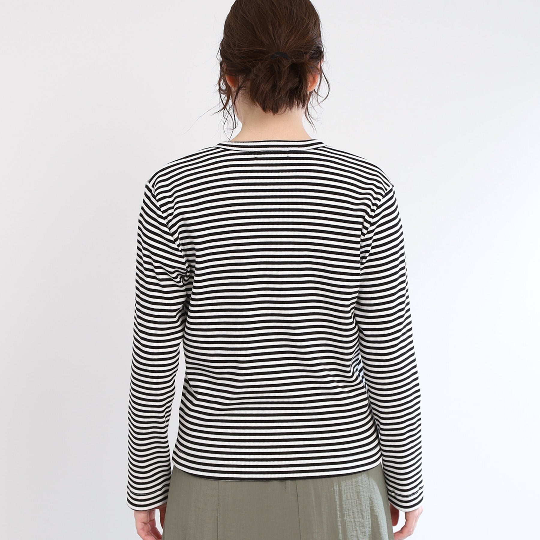 リフレクト Reflect 【E-QUALITY／手洗い可／一枚着でも◎】ドット風ボタンカーディガン （ブラック(319)） ブラック(319)