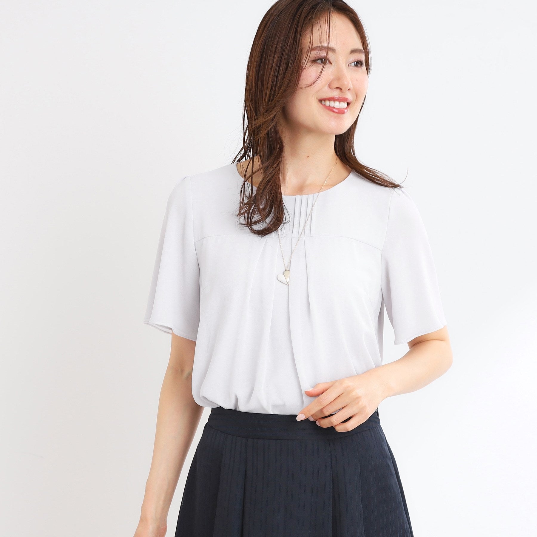 リフレクト Reflect 【UVカット／接触冷感／マシンウォッシュ可】横切替ピンタックデザインブラウス （ネイビー(094)） ネイビー(094)