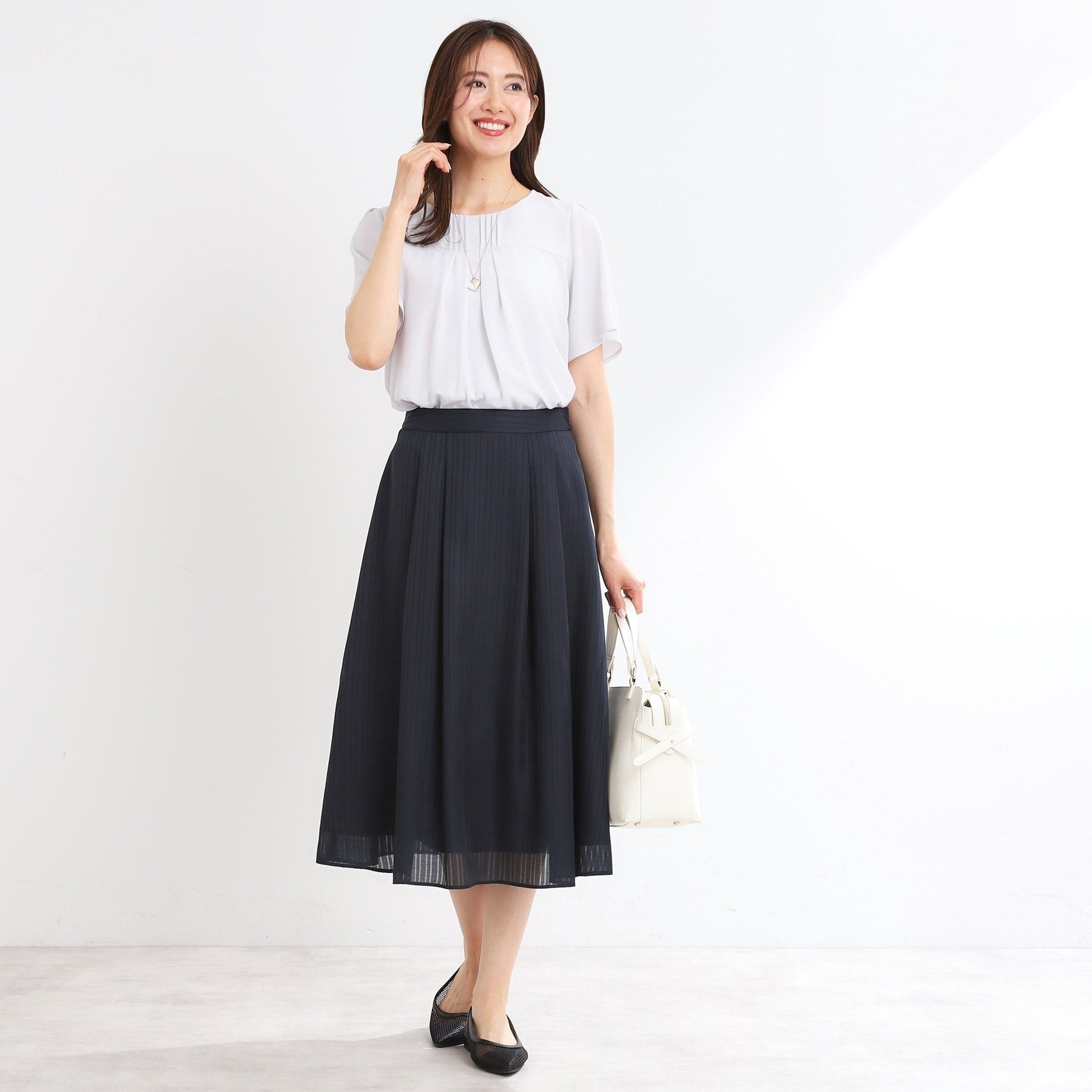 リフレクト Reflect 【UVカット／接触冷感／マシンウォッシュ可】横切替ピンタックデザインブラウス （ネイビー(094)） ネイビー(094)